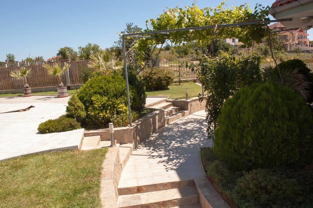 Gardenia Vacation Settlement Aparthotel Sozopol Exterior foto