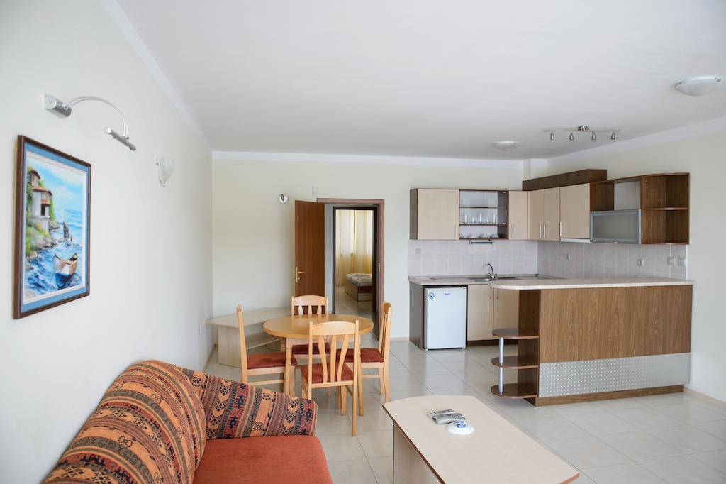 Gardenia Vacation Settlement Aparthotel Sozopol Cameră foto